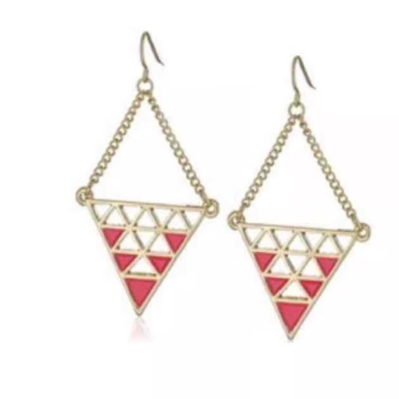 NWT kensie  Triangle Pyramid Gold tone and Pink Enamel Earrings - Picture 1 of 3